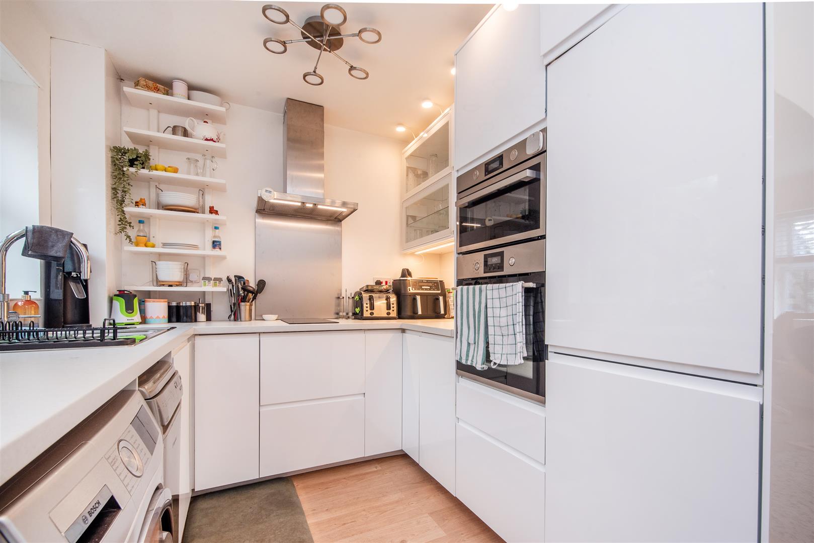 2 bed property in Spring Mews, Chorley